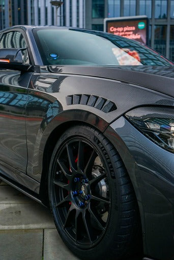 BMW 1 Series M140i & 2 series F20/F21/ F22 Carbon fibre widened Vented front Wings fenders 2015-2019-carbonizeduk